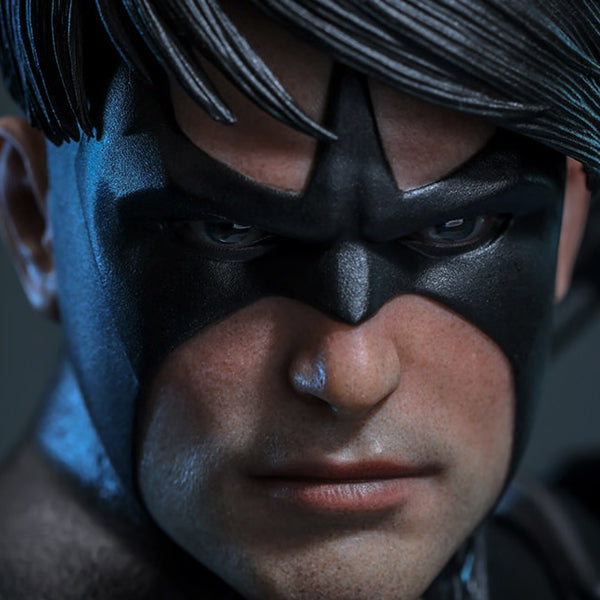 Hot Toys | Sideshow Exclusive | Nightwing