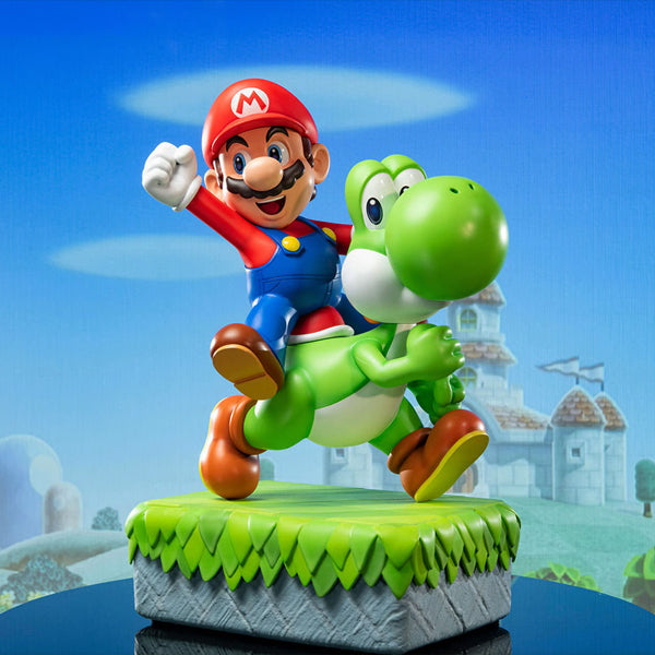 First 4 Figures - Mario And Yoshi (PREVENTA)