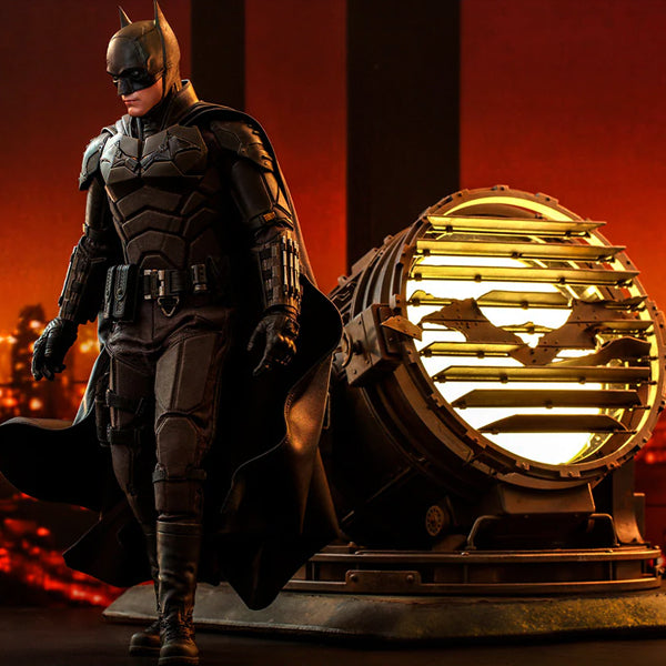 Hot Toys - Batman & Bat Signal