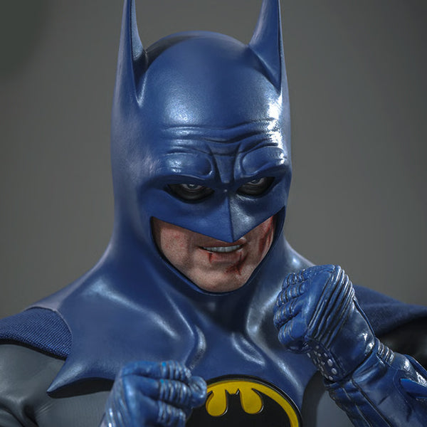 Hot Toys - Batman (Blue & Grey Suit) | Preventa