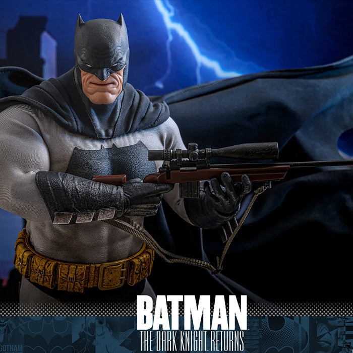 Hot Toys | Batman Dark Knight 85 años