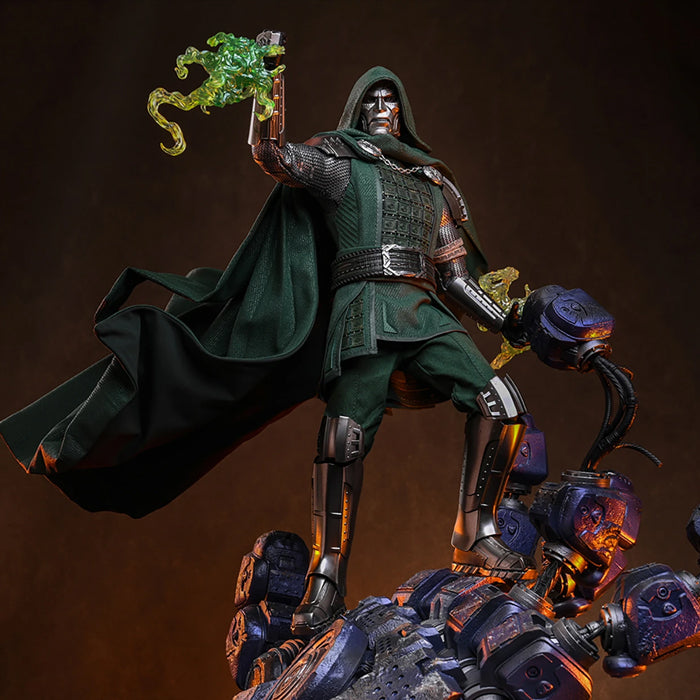 Hot Toys | Doctor Doom Ultimate Version (PREVENTA)