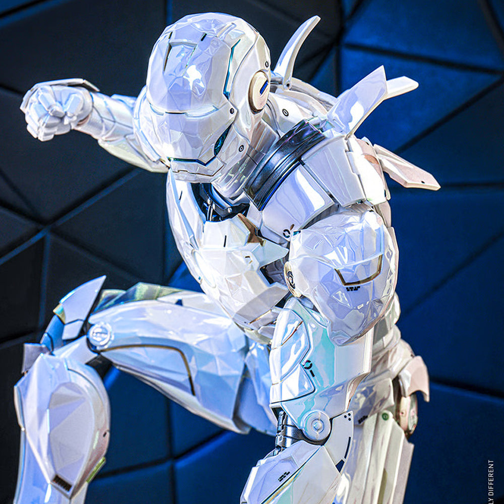 Hot Toys - Iron Man Mark IV (Sub-Zero Fractal Armor)