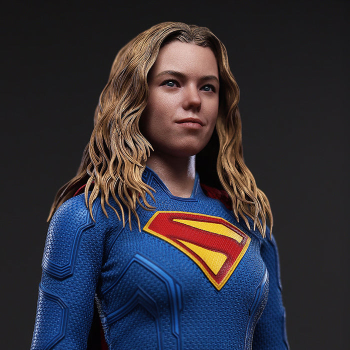 Hot Toys | Supergirl & Krypto (PREVENTA)