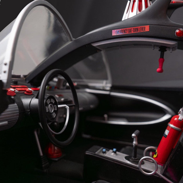 Jazzinc Dioramas | 1968 Batmobile (Preventa) Única Pieza