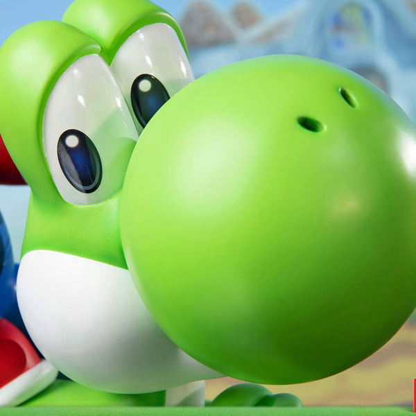 First 4 Figures - Mario And Yoshi (PREVENTA)